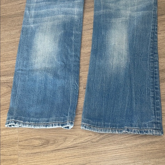 🦋Miss Me Women’s Jeans - Picture 2 of 10